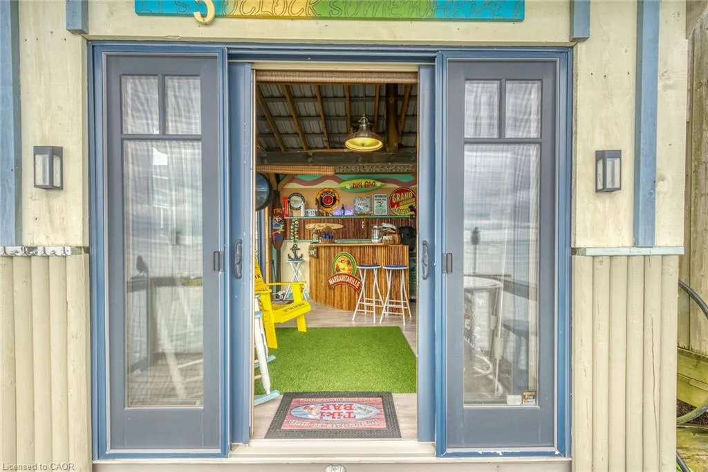 2090 Lakeshore Road