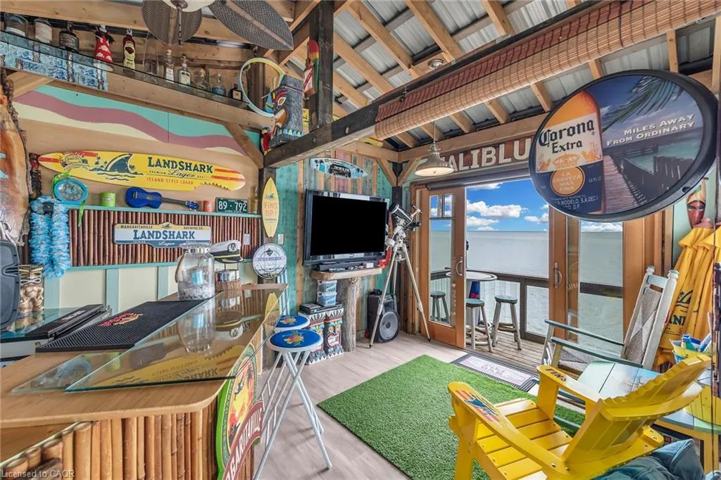 2090 Lakeshore Road