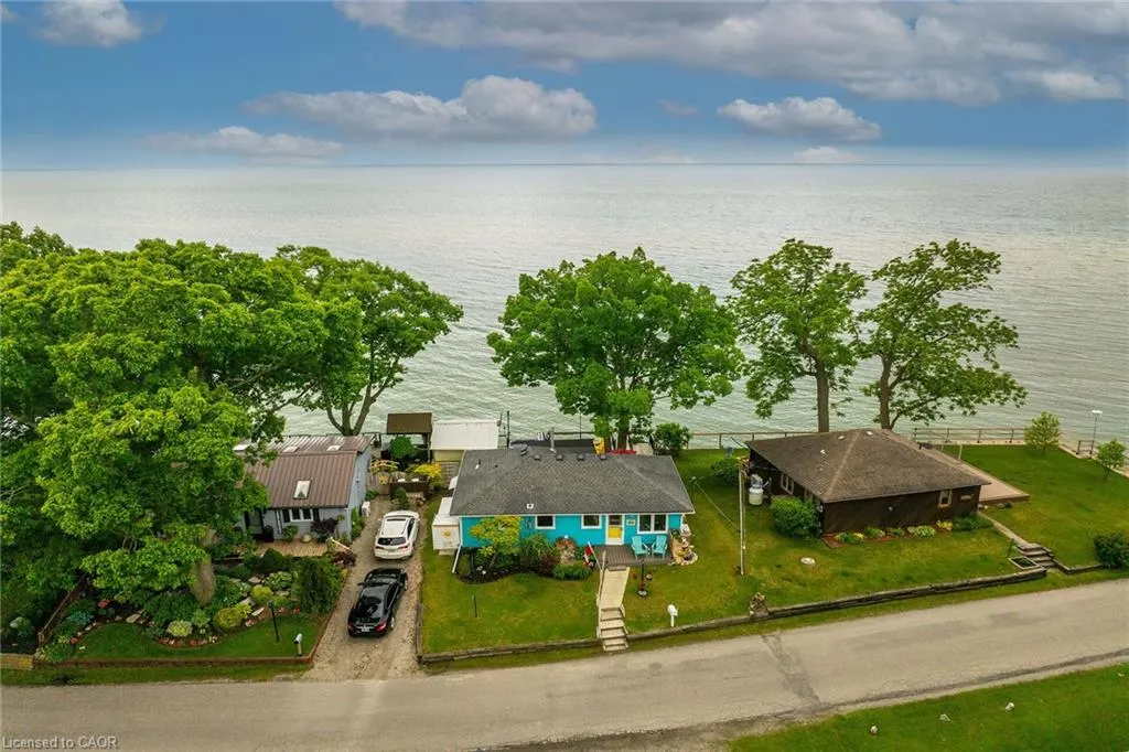 2090 Lakeshore Road