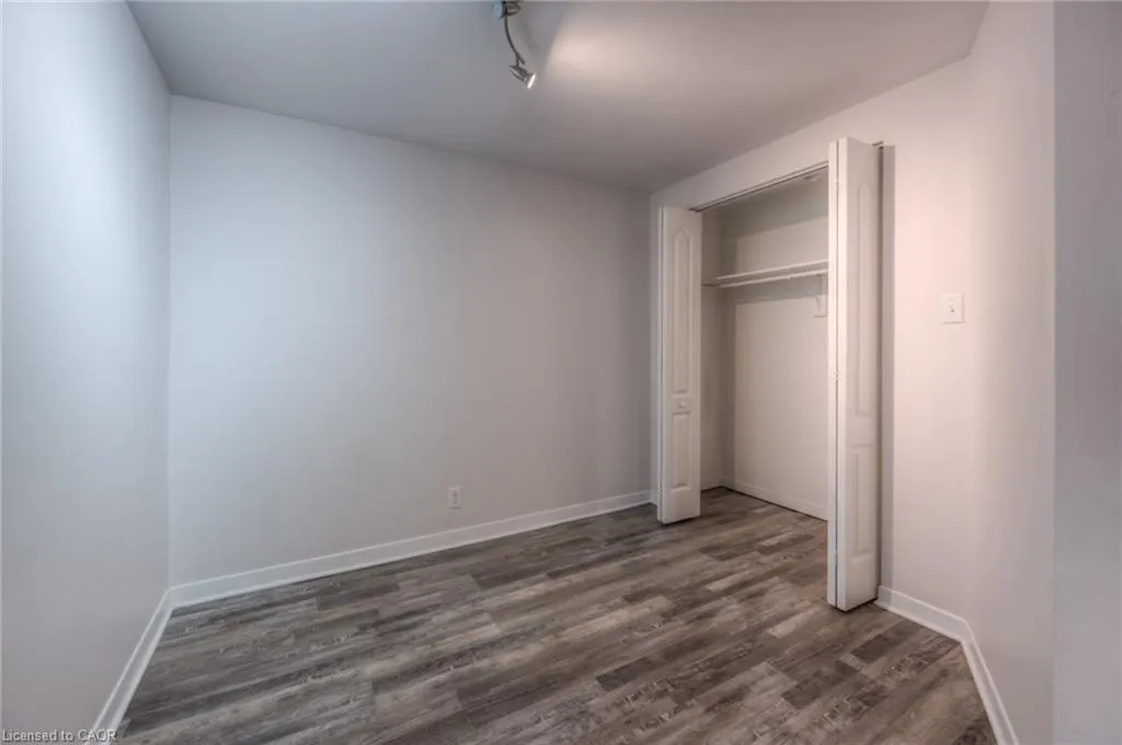 57 Kingswood Drive, #LOWER