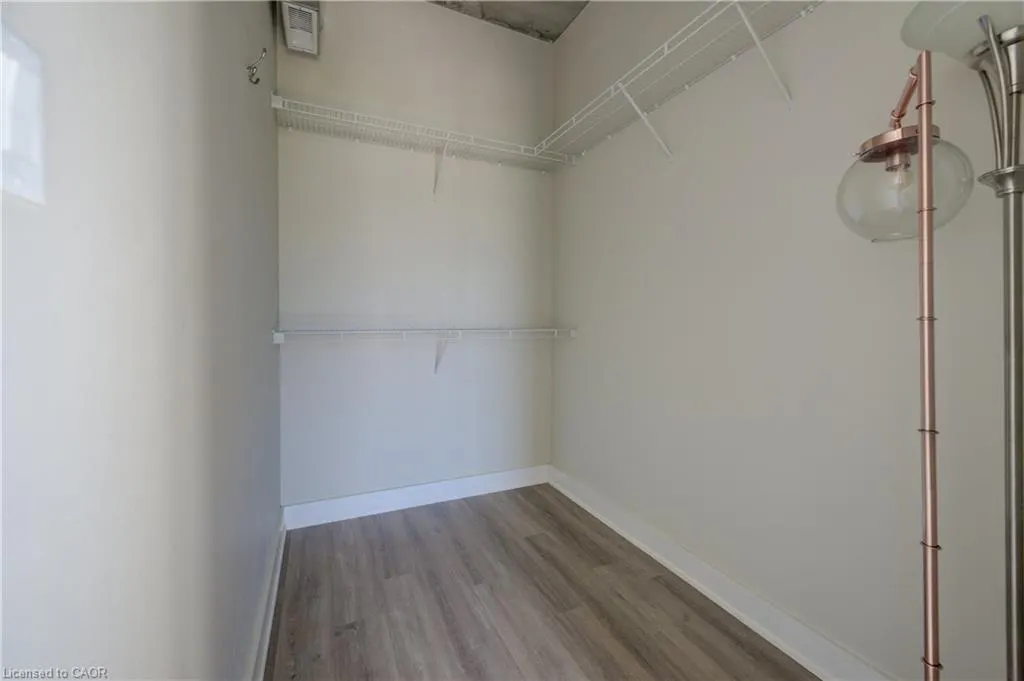 36 Regina Street, #401