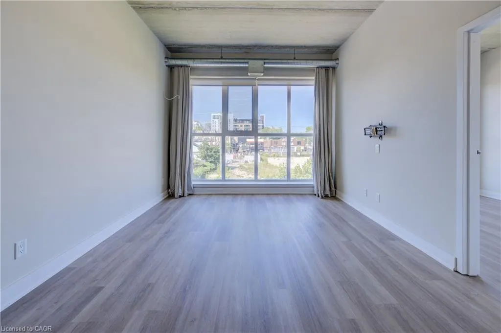 36 Regina Street, #401