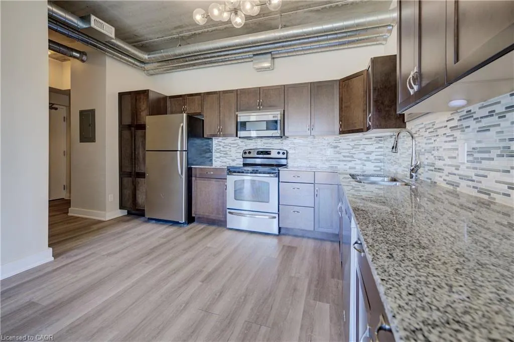 36 Regina Street, #401