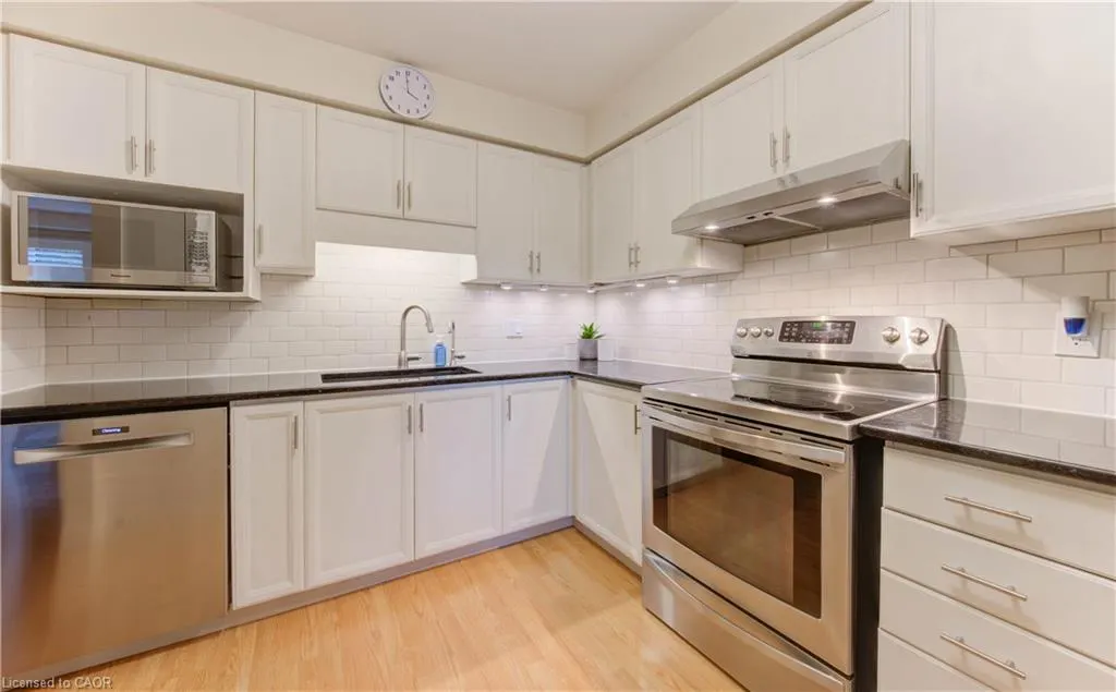 89 Woolwich Street, #12