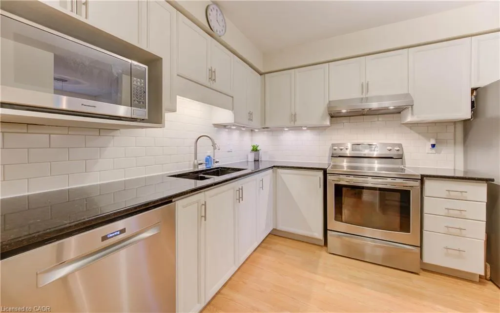 89 Woolwich Street, #12