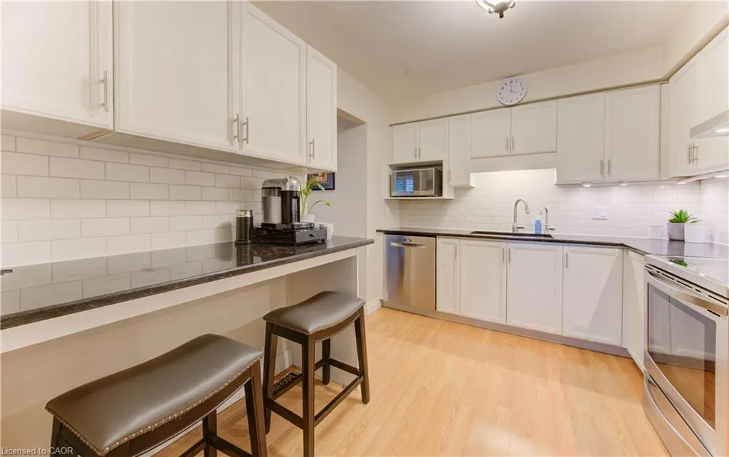 89 Woolwich Street, #12