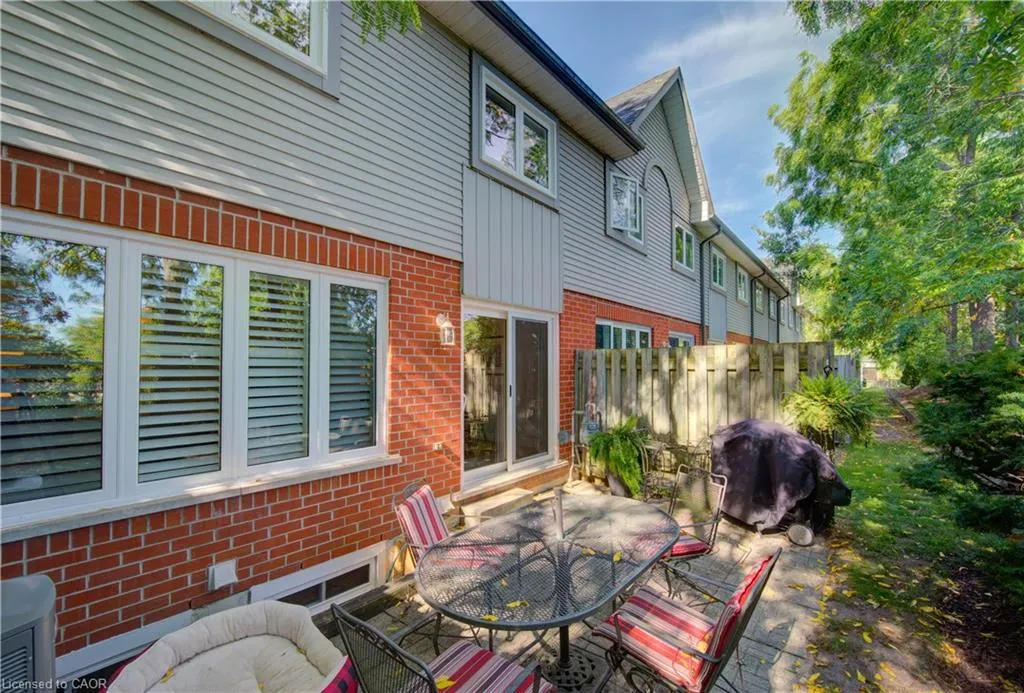 89 Woolwich Street, #12