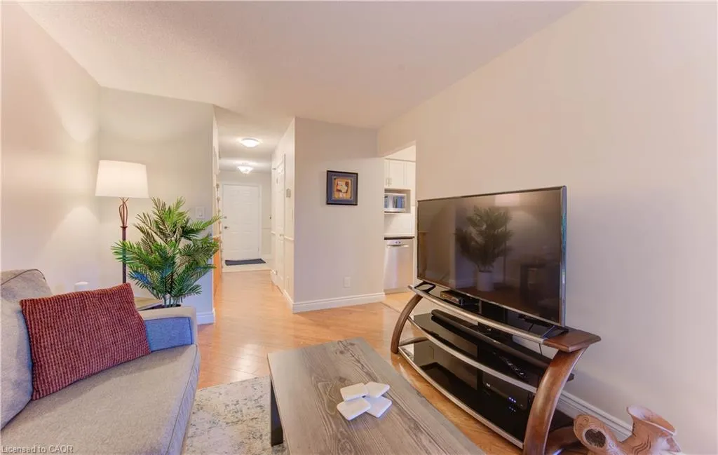 89 Woolwich Street, #12
