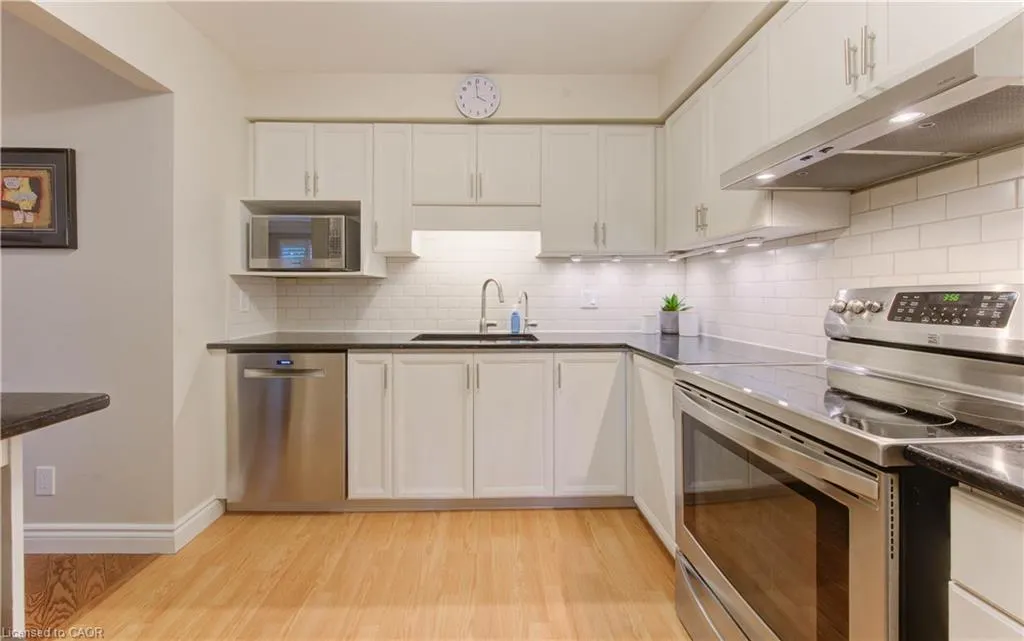 89 Woolwich Street, #12
