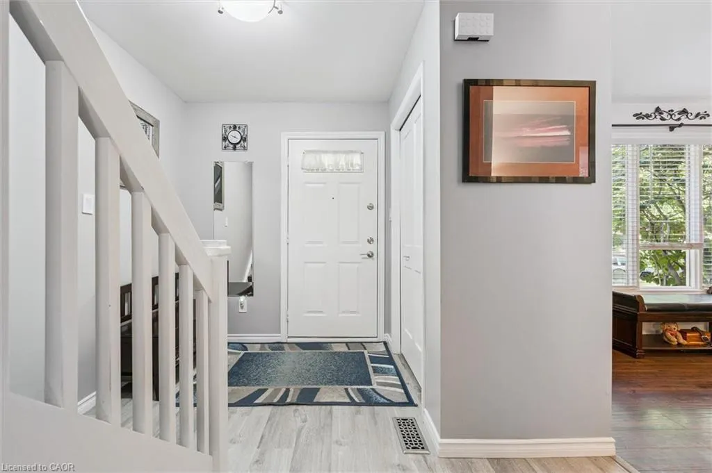 174 Sunpoint Crescent
