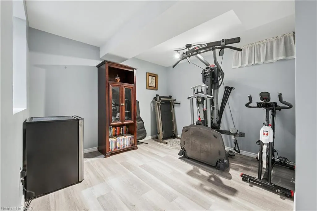174 Sunpoint Crescent