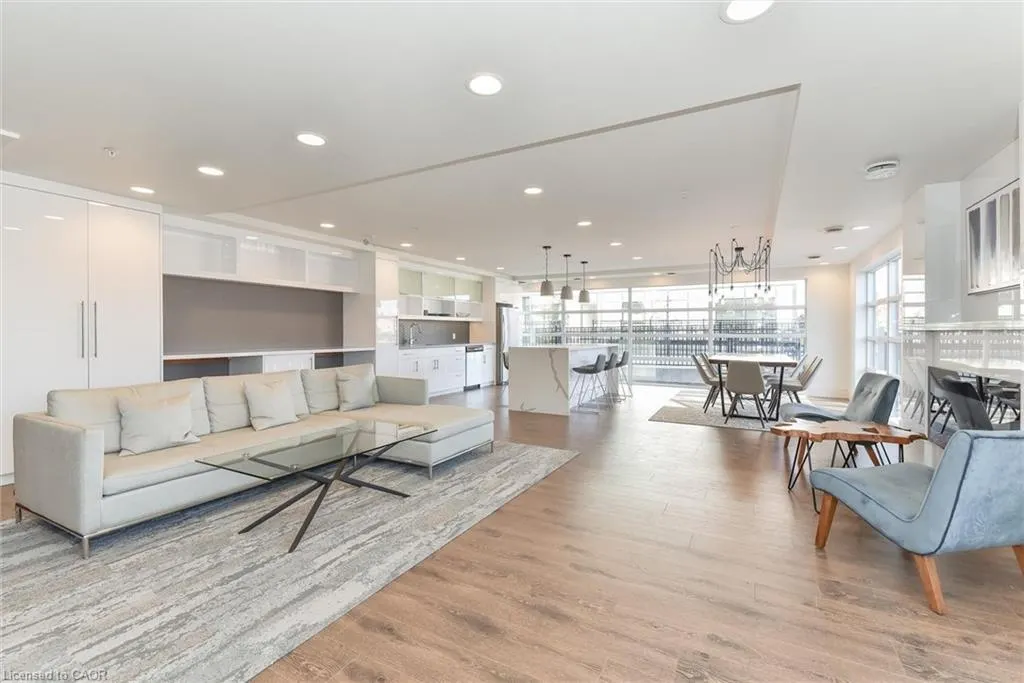 155 St. Leger Street, #208
