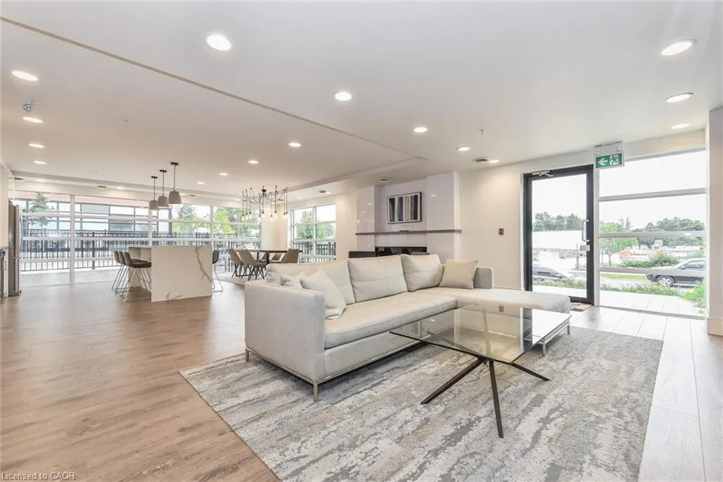 155 St. Leger Street, #208