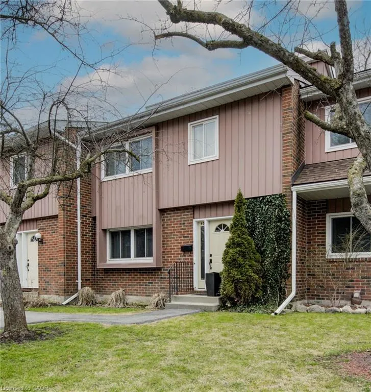 121 University Avenue E, #43