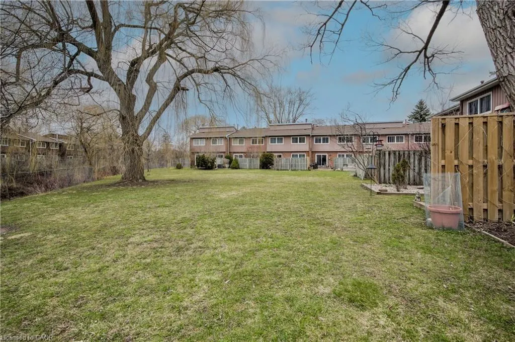 121 University Avenue E, #43