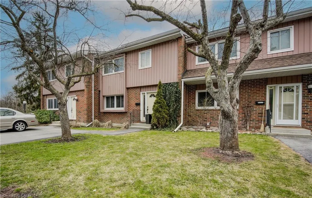121 University Avenue E, #43