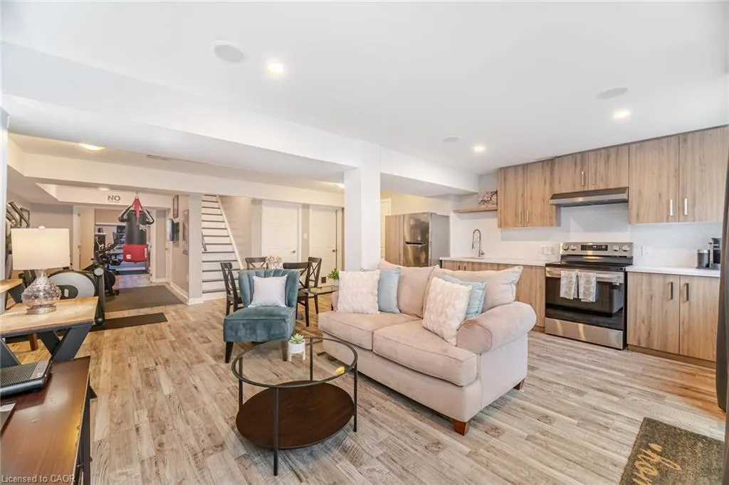 387 Gravel Ridge Trail