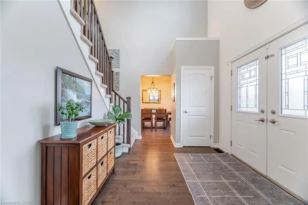 387 Gravel Ridge Trail