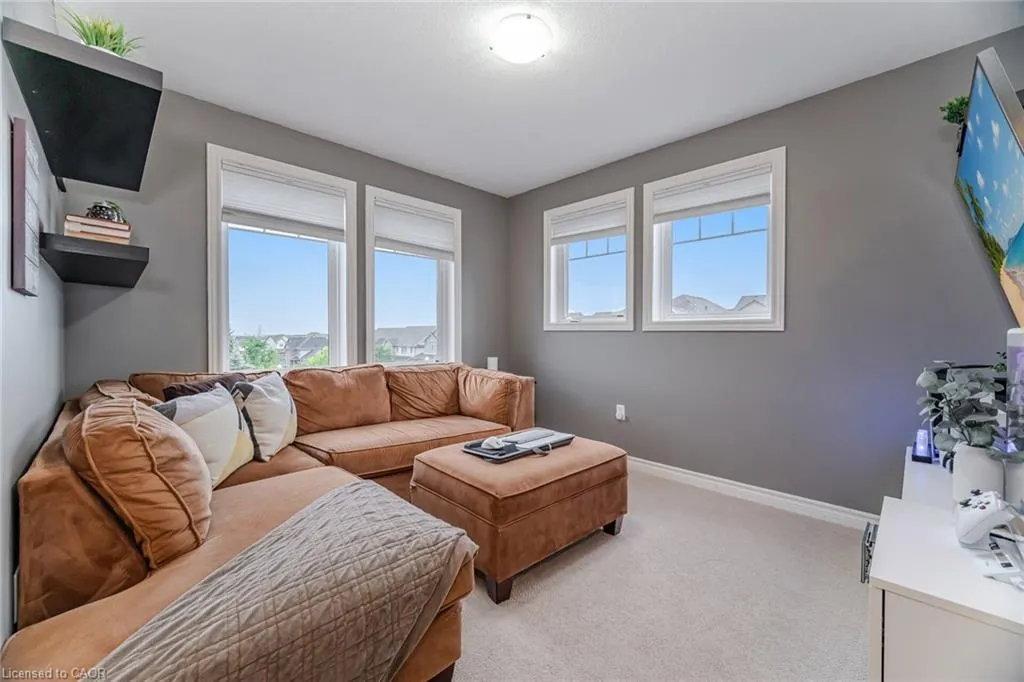 387 Gravel Ridge Trail