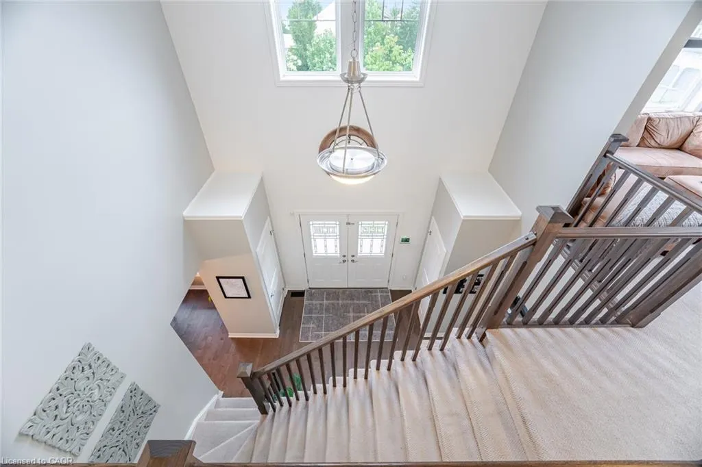 387 Gravel Ridge Trail