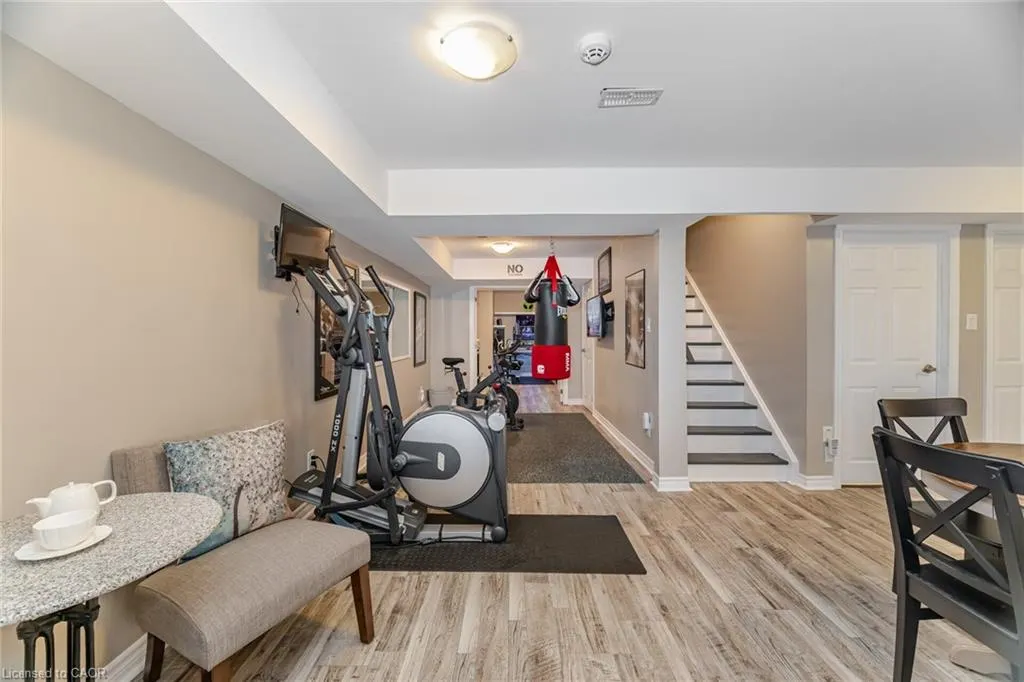387 Gravel Ridge Trail