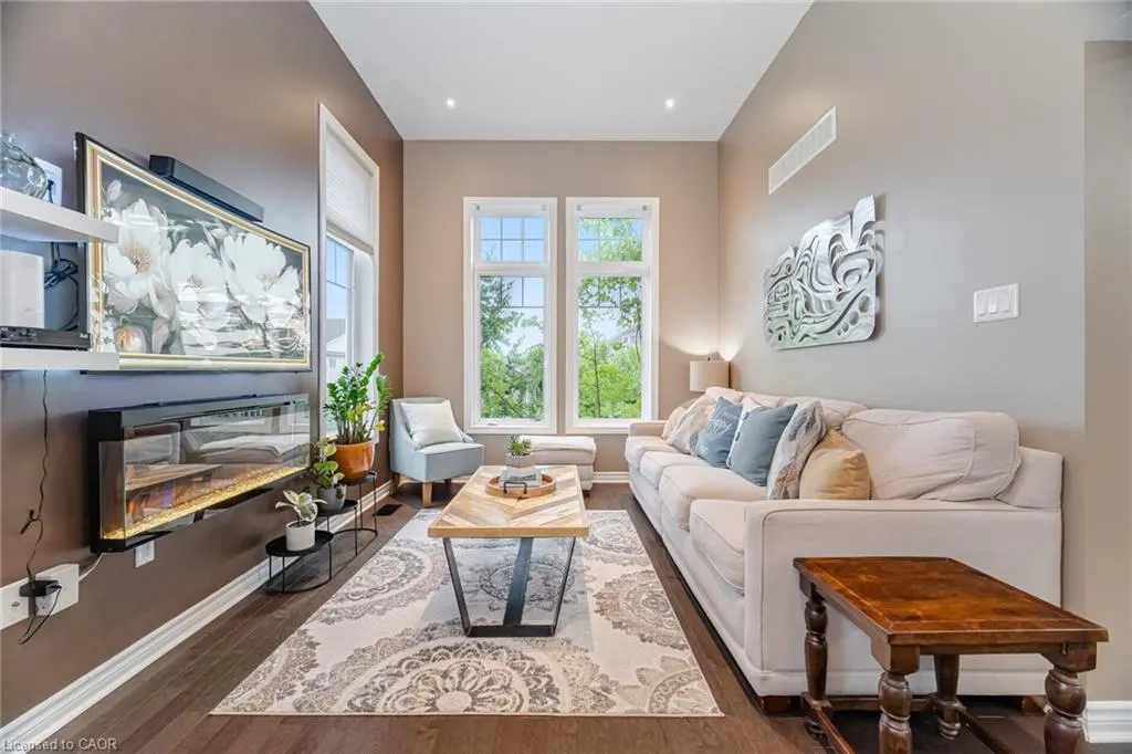 387 Gravel Ridge Trail