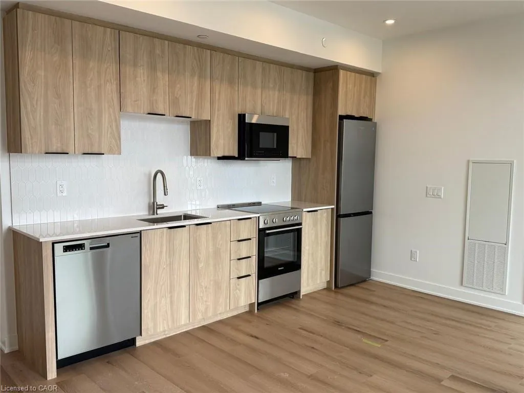 25 Wellington Street, #1110