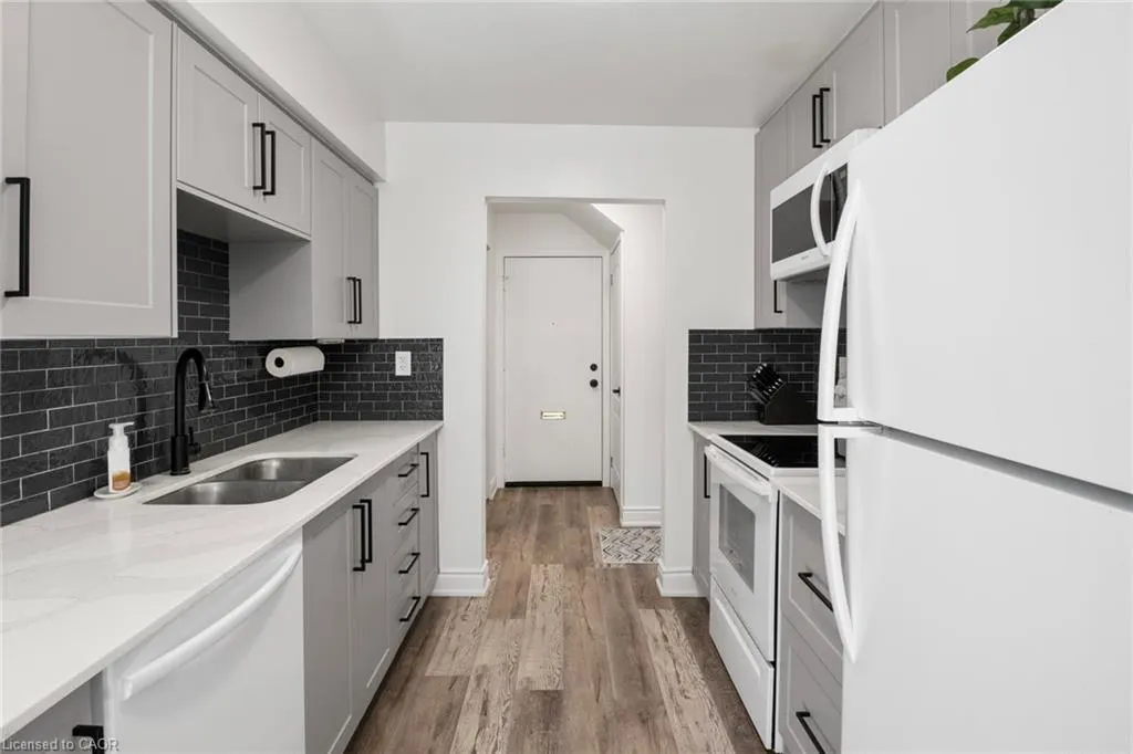 766 Walter Street, #D