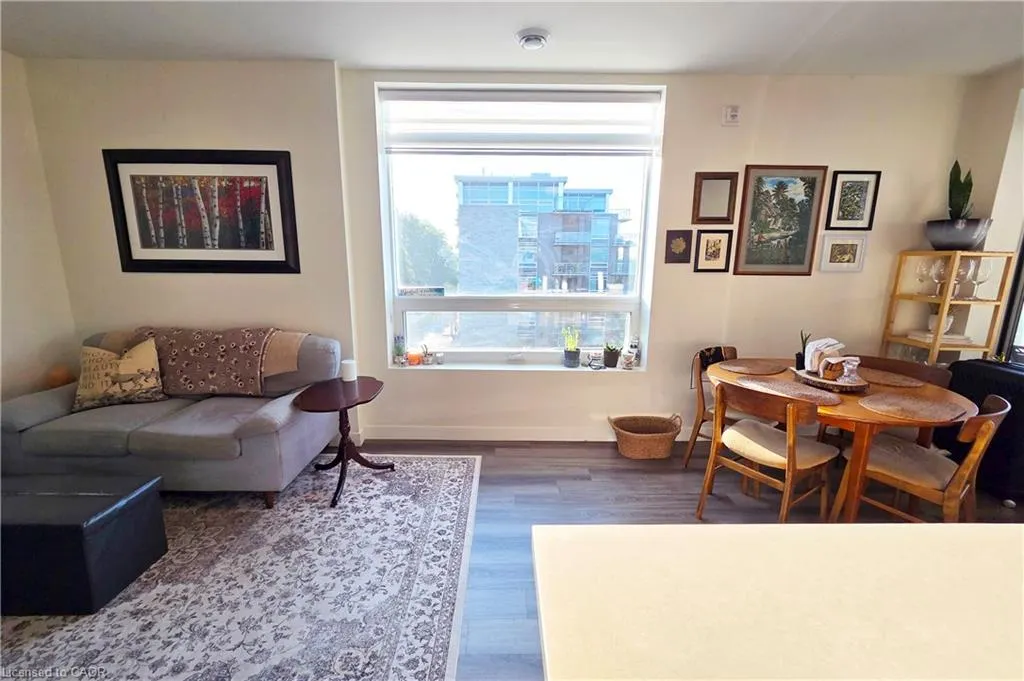 479 Charlton Avenue E, #408