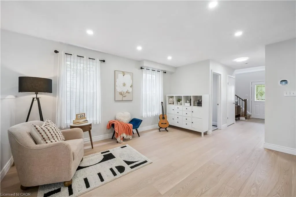 397 Havendale Crescent