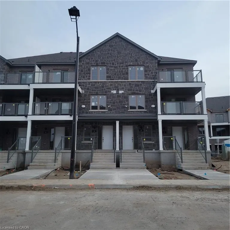 205 West Oak Trail, #3