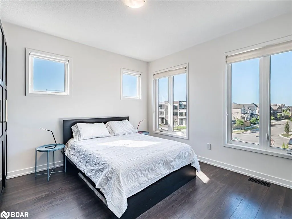 3128 Mintwood Circle