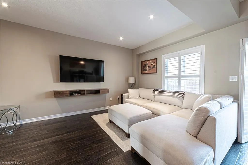 28 Kingsborough Drive