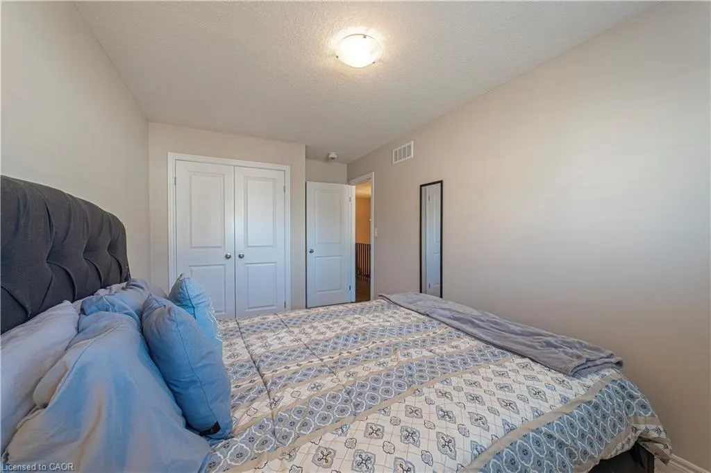 28 Kingsborough Drive
