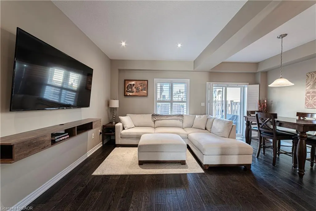 28 Kingsborough Drive