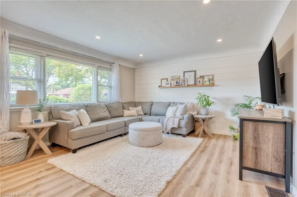 309 East 45th Street