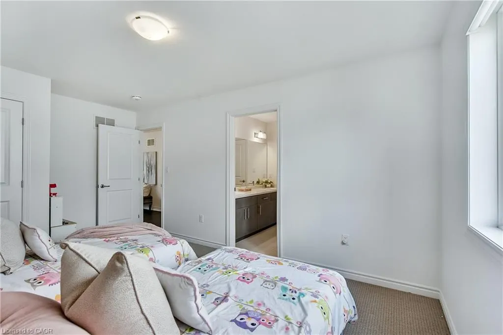 84 Cooke Avenue