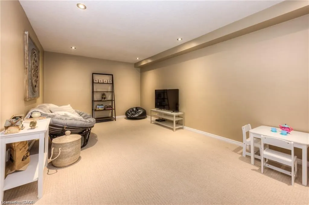 207 Hardcastle Drive