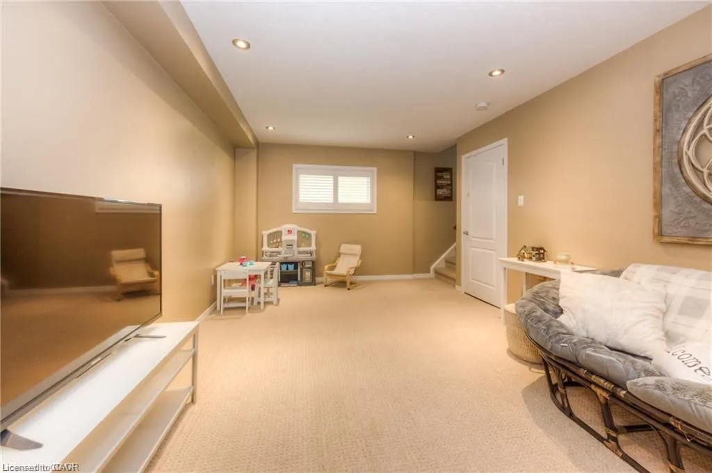 207 Hardcastle Drive