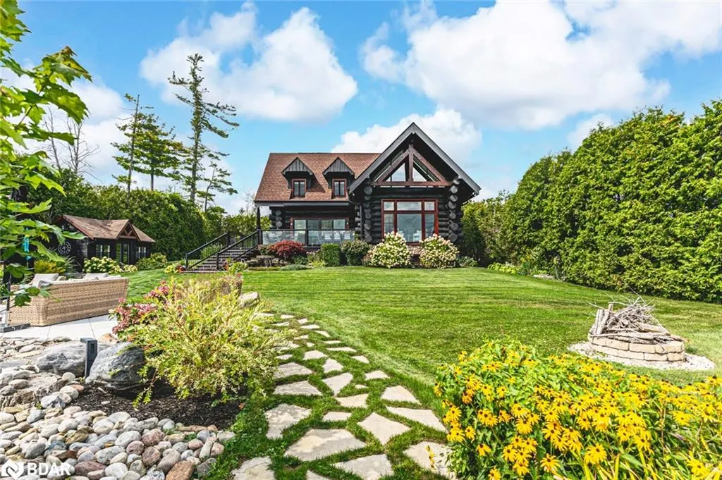 2 Sunnyside Avenue