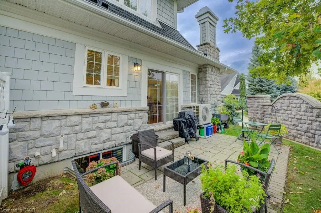 276 Sims Estate Drive, #11