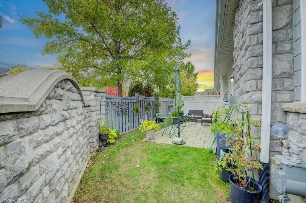 276 Sims Estate Drive, #11