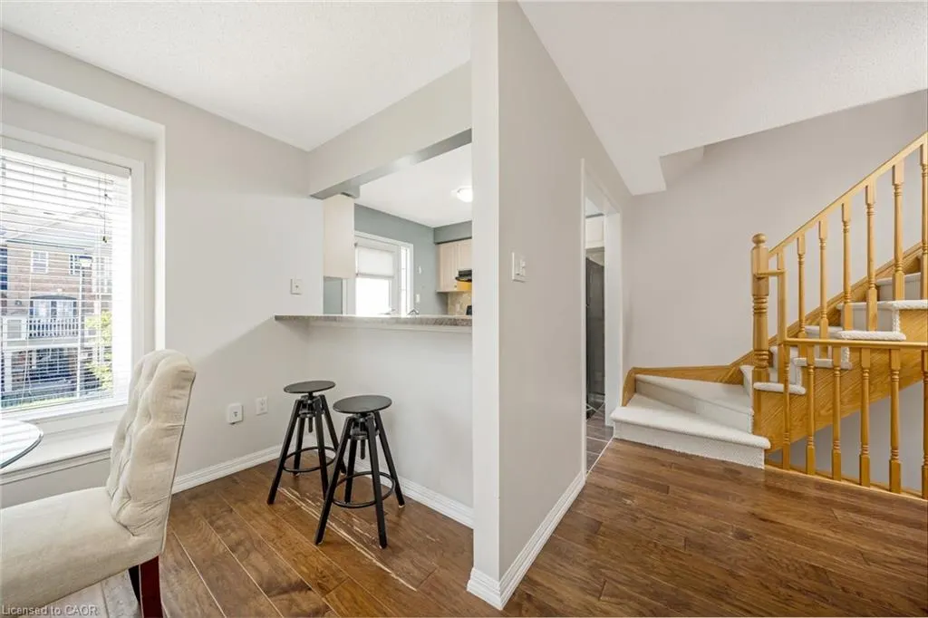 879 Willingdon Crescent