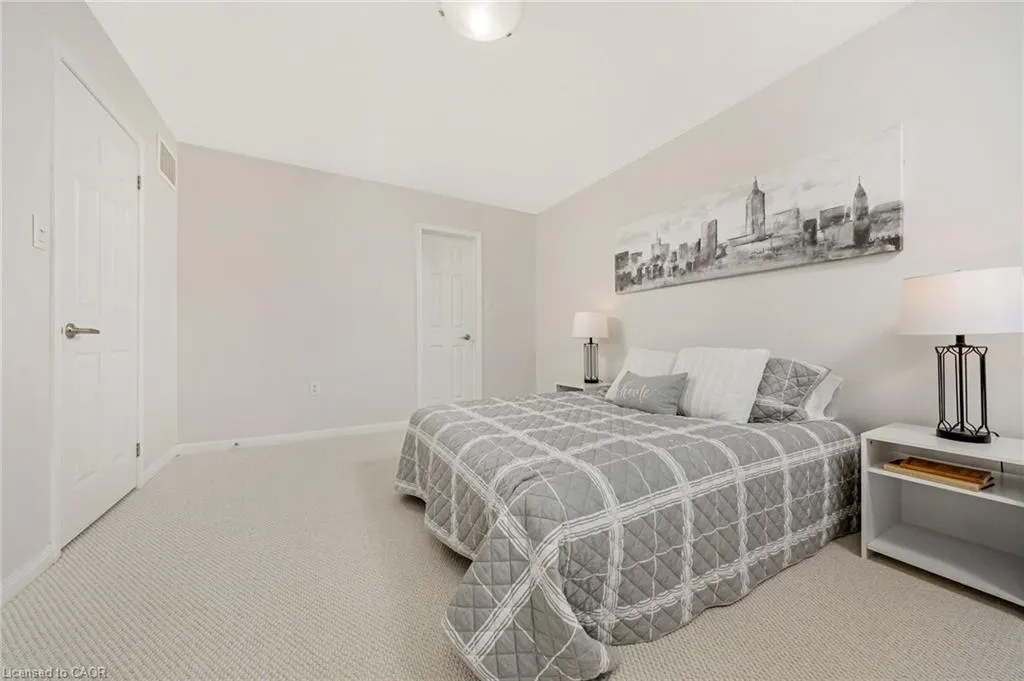 879 Willingdon Crescent