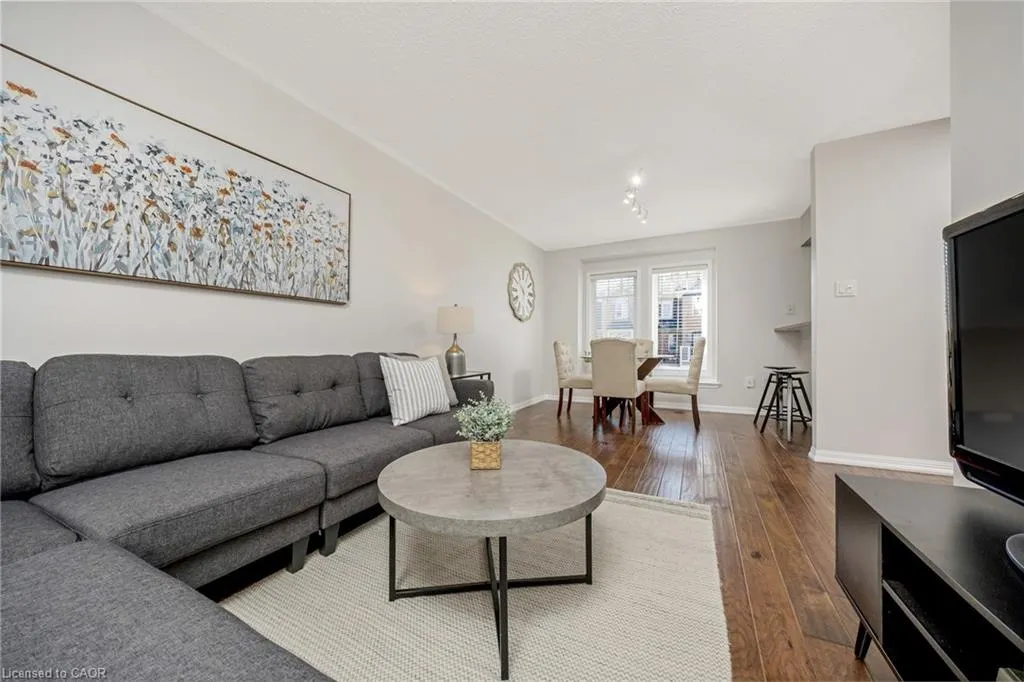 879 Willingdon Crescent