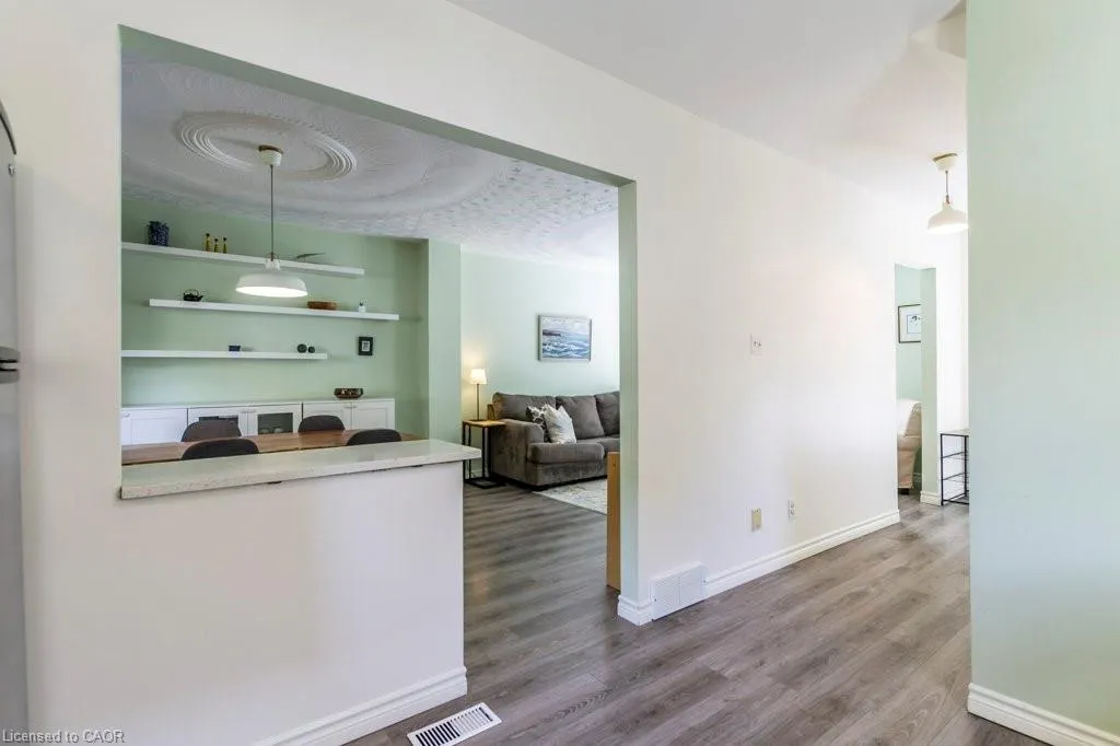 56 John Street W