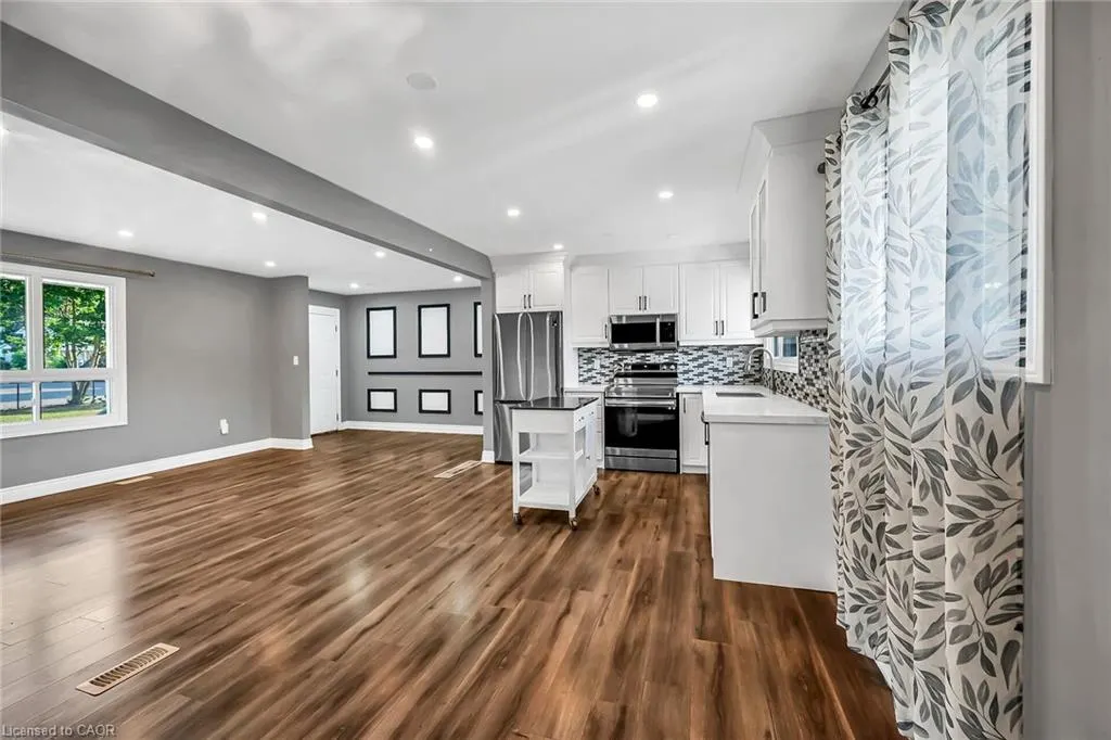 17 Brierwood Avenue
