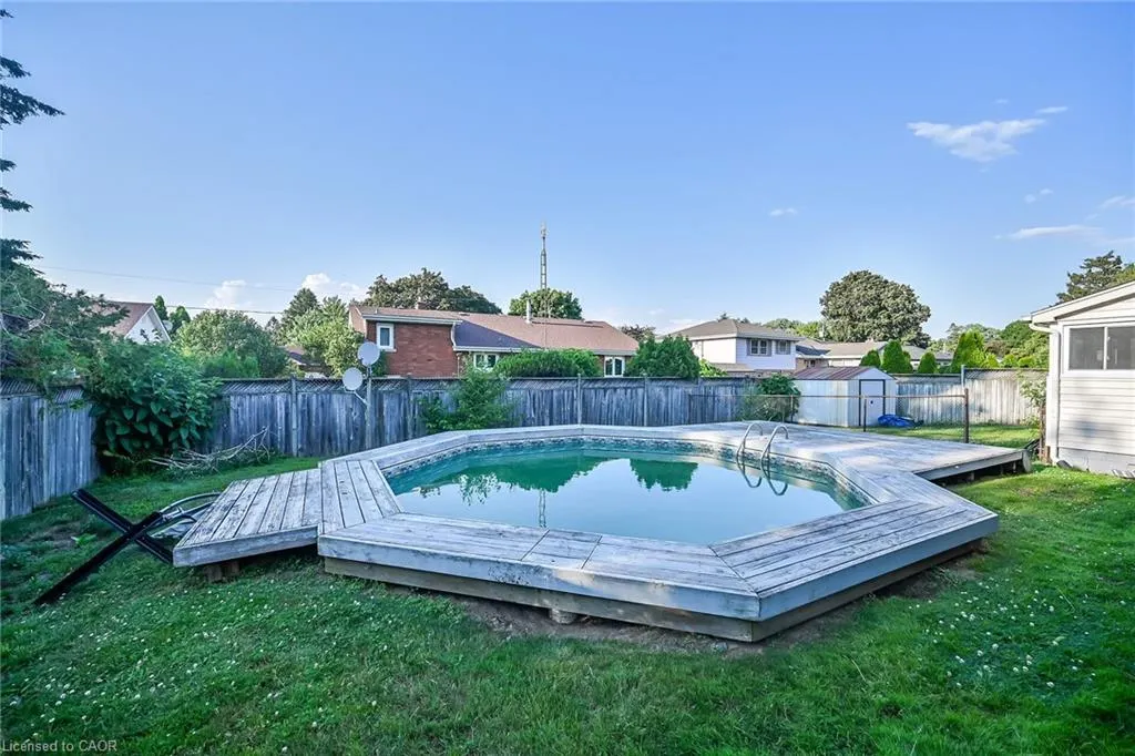 17 Brierwood Avenue
