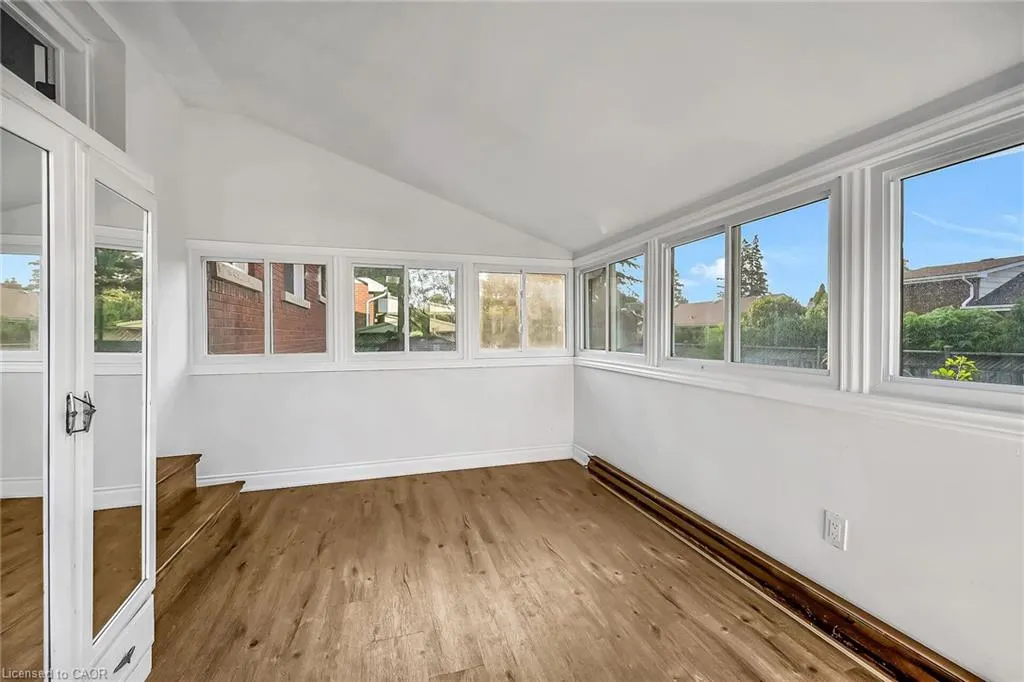 17 Brierwood Avenue