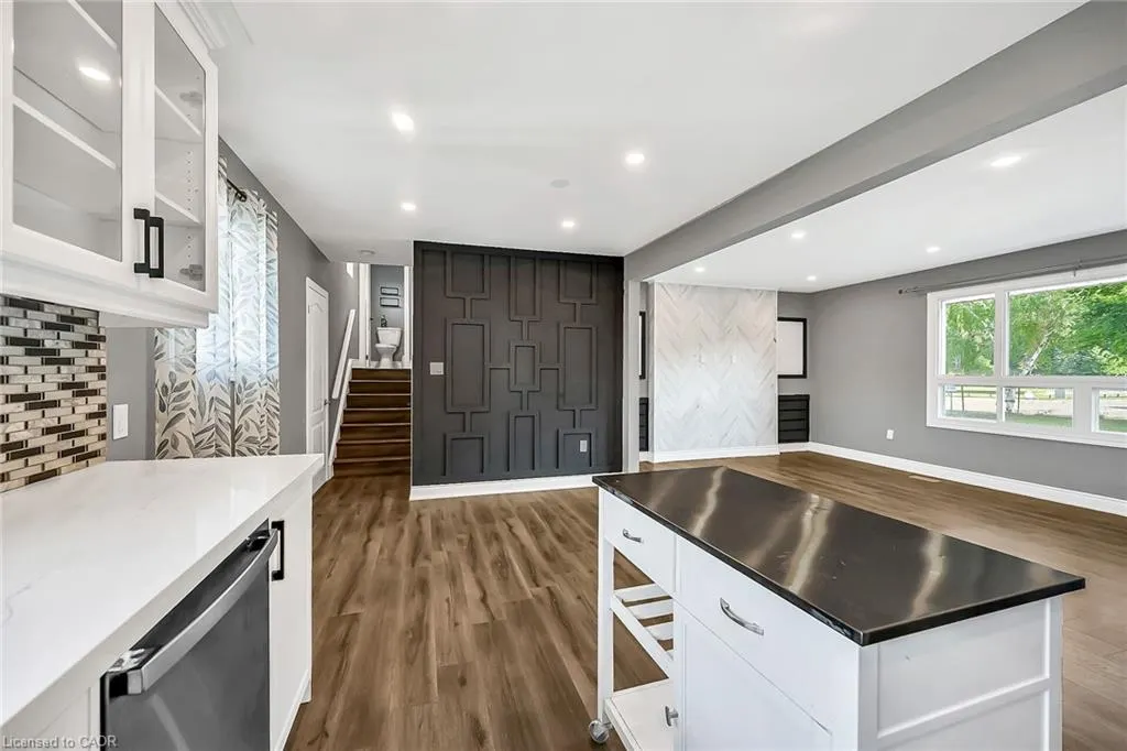 17 Brierwood Avenue